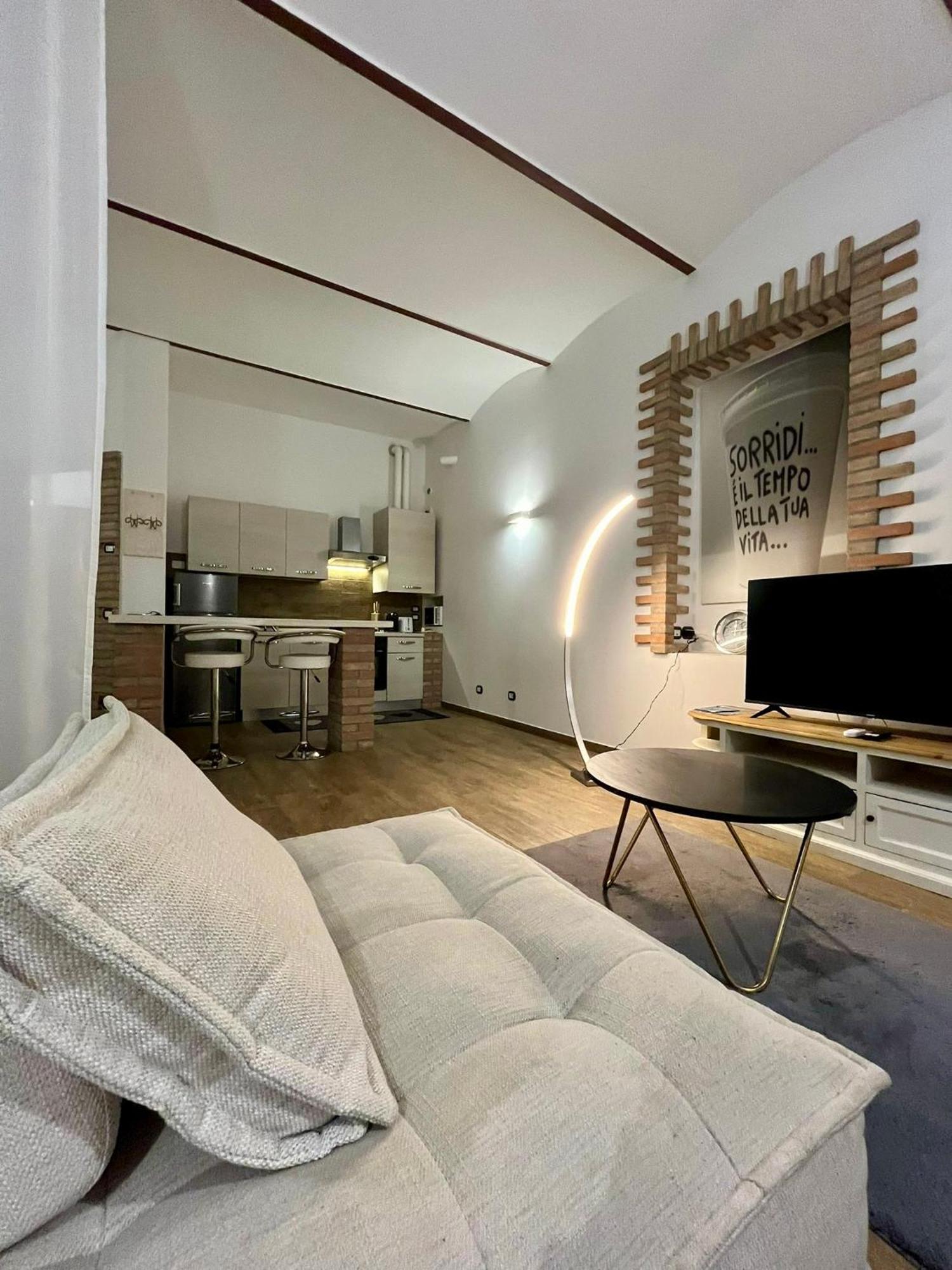 Residenza Corrado By Almanova Residenze Lägenhet Mantova Exteriör bild